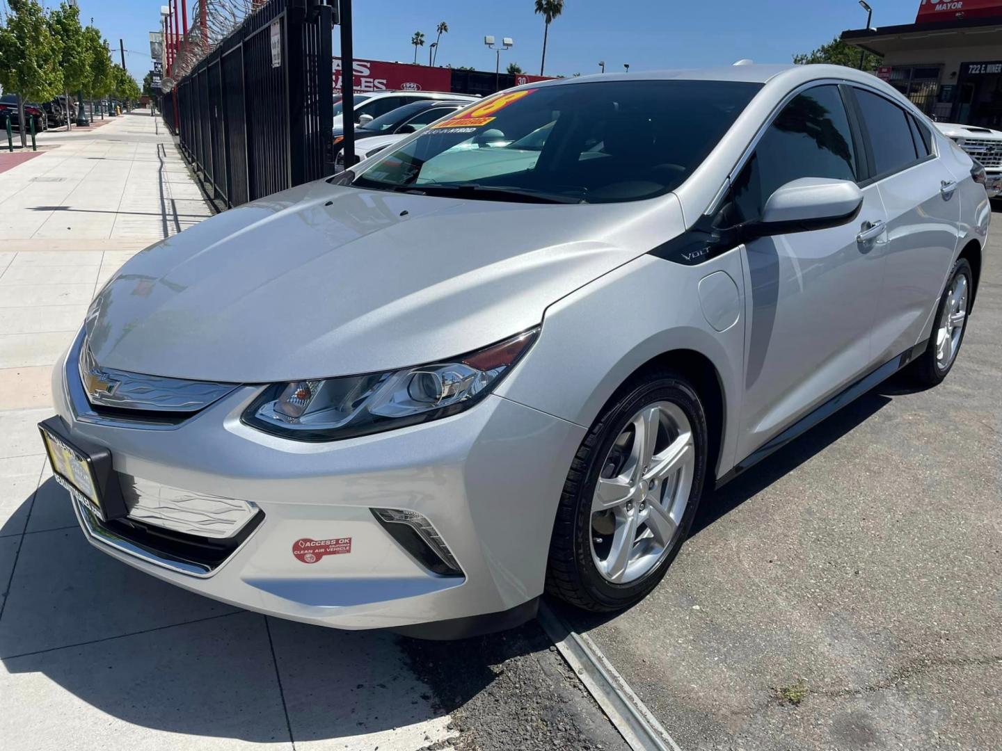 2018 SILVER /BLACK Chevrolet Volt LT (1G1RC6S57JU) with an 1.5L L4 DOHC 16V engine, CVT transmission, located at 744 E Miner Ave, Stockton, CA, 95202, (209) 944-5770, 37.956863, -121.282082 - Photo#3